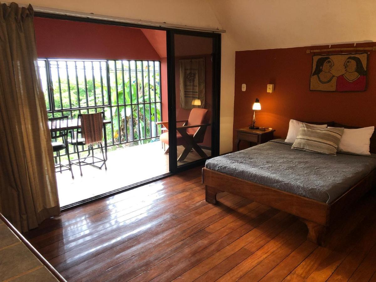 Cockatoo Studio Apartments มานูเอล อันโตนิโอ ภายนอก รูปภาพ